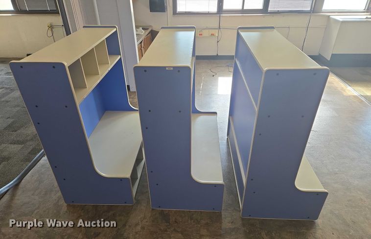 image for item ER5376 (3) storage lockers