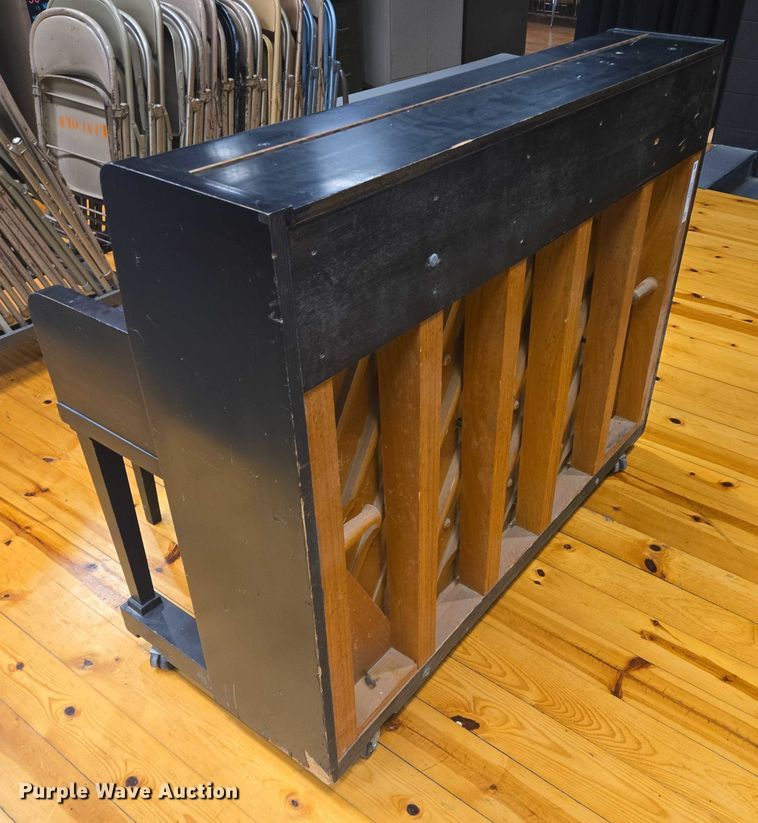 image for item ER5392 Kawai piano