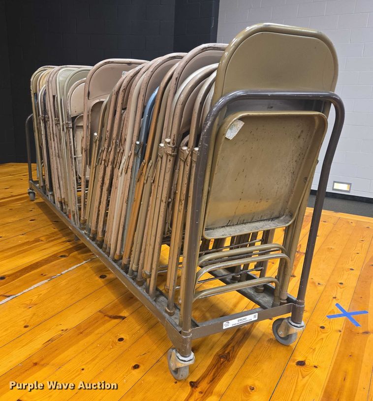 image for item ER5393 (37) folding chairs