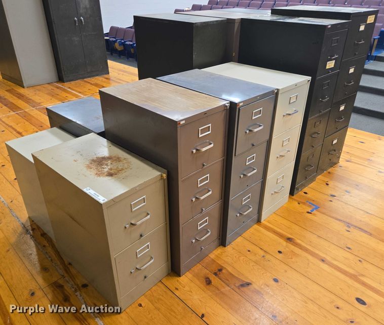 image for item ER5395 (12) filing cabinets