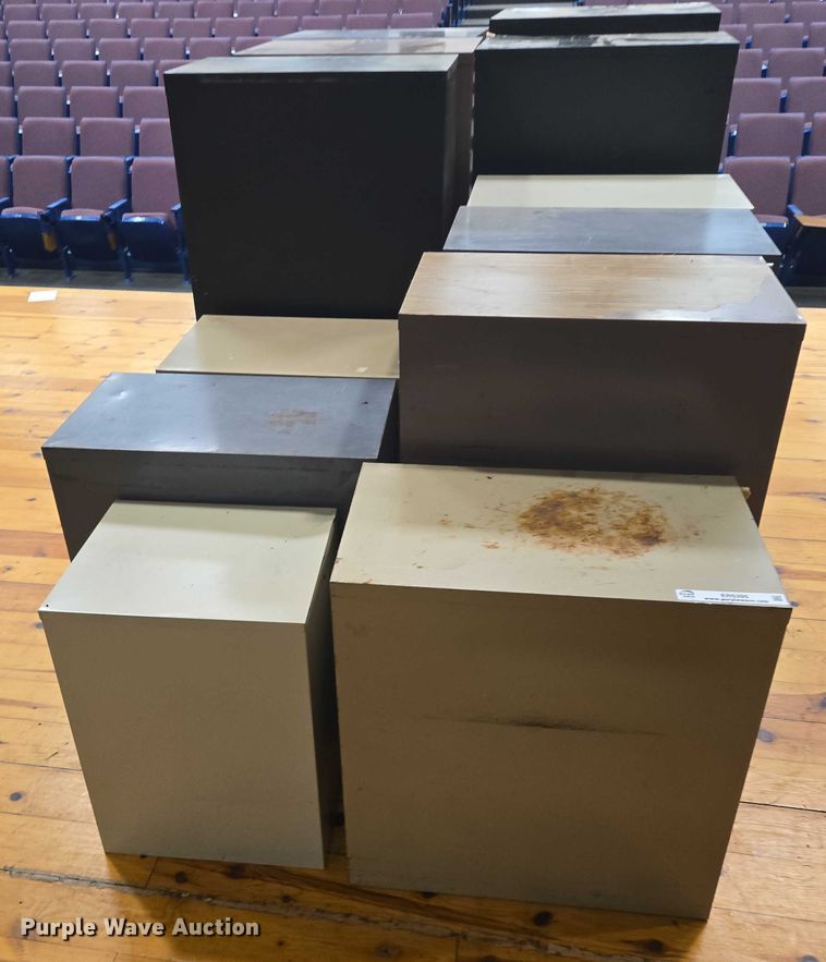 image for item ER5395 (12) filing cabinets