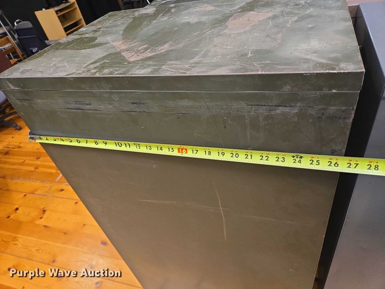 image for item ER5395 (12) filing cabinets