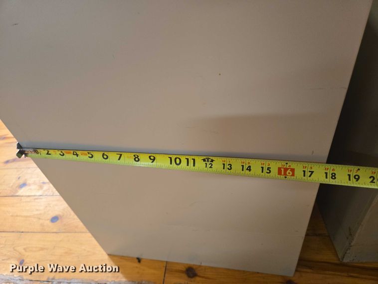 image for item ER5395 (12) filing cabinets