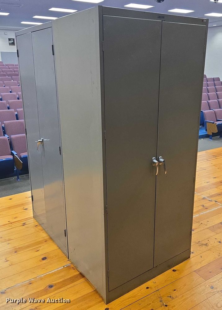 image for item ER5396 (3) storage cabinets