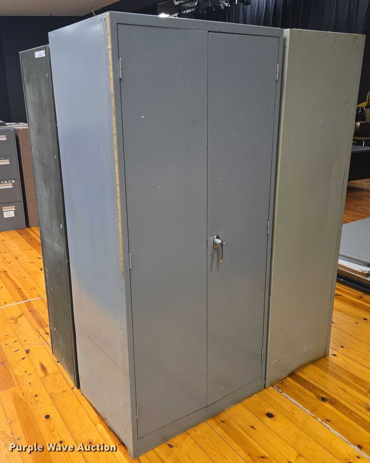 image for item ER5396 (3) storage cabinets