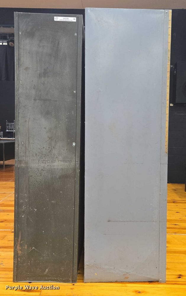 image for item ER5396 (3) storage cabinets