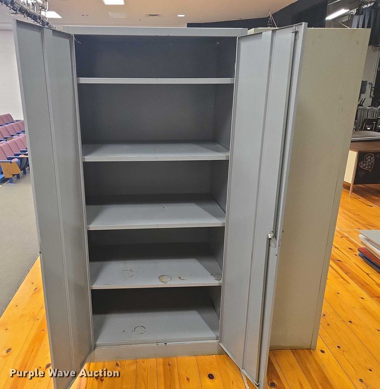 image for item ER5396 (3) storage cabinets