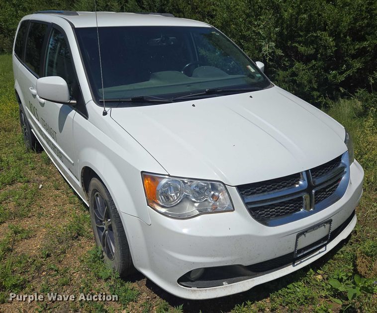 image for item ER5399 2017 Dodge Grand Caravan SXT handicap accessible van