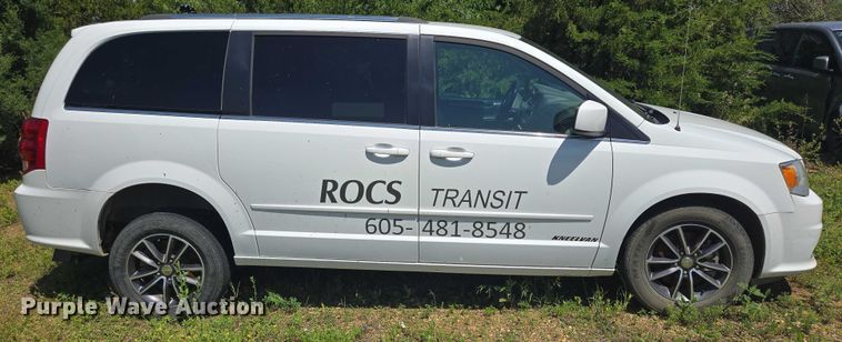 image for item ER5399 2017 Dodge Grand Caravan SXT handicap accessible van
