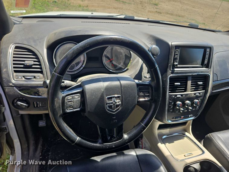 image for item ER5399 2017 Dodge Grand Caravan SXT handicap accessible van