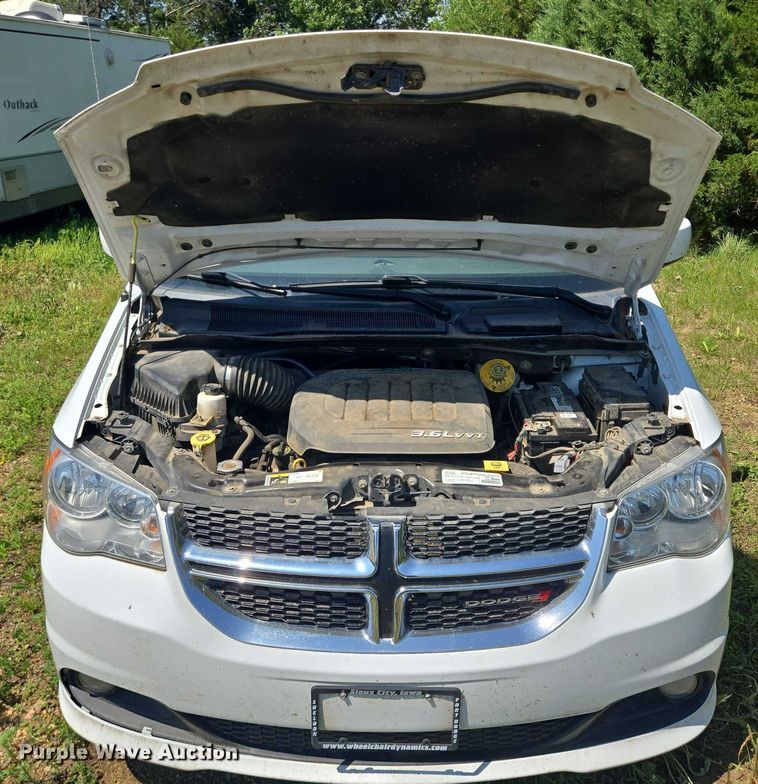 image for item ER5399 2017 Dodge Grand Caravan SXT handicap accessible van