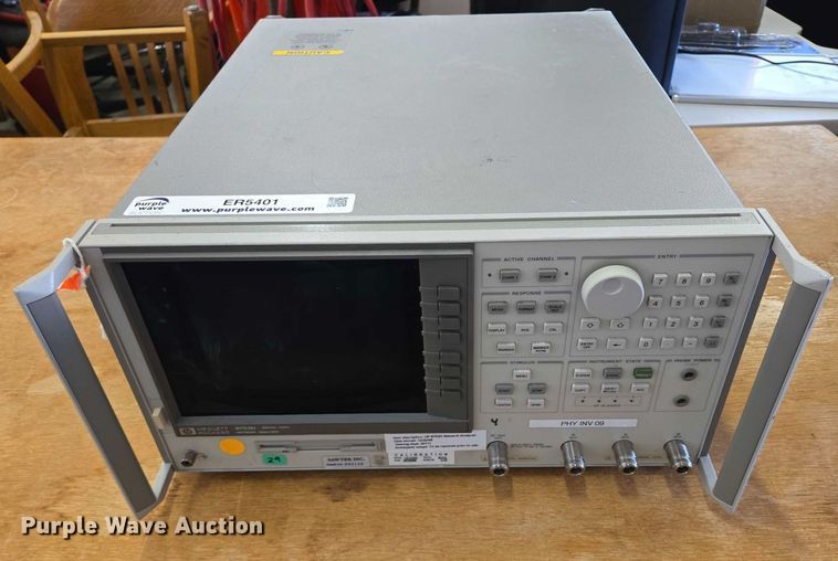image for item ER5401 Hewlett Packard 8753D network analyzer