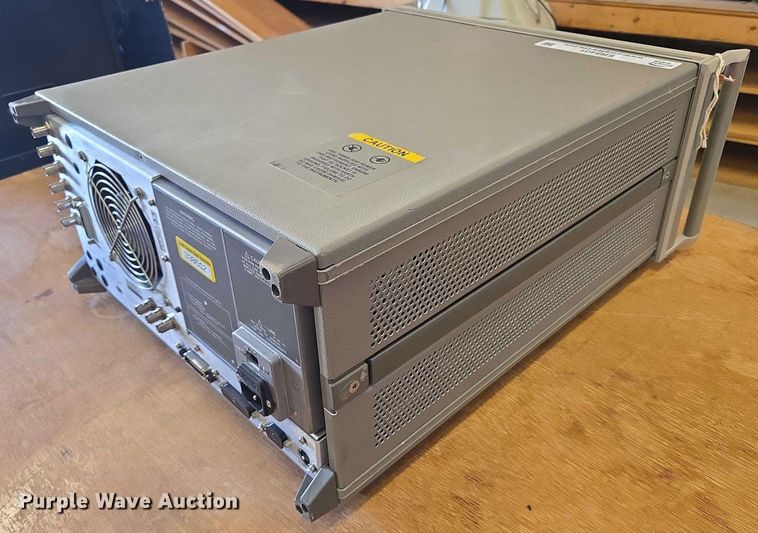 image for item ER5401 Hewlett Packard 8753D network analyzer