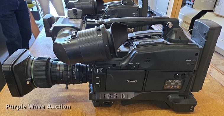 image for item ER5404 (3) camcorders