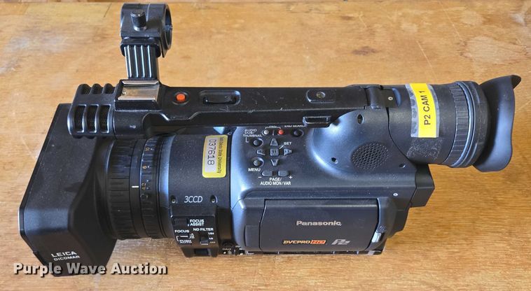 image for item ER5404 (3) camcorders