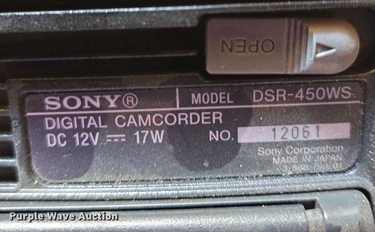 image for item ER5404 (3) camcorders