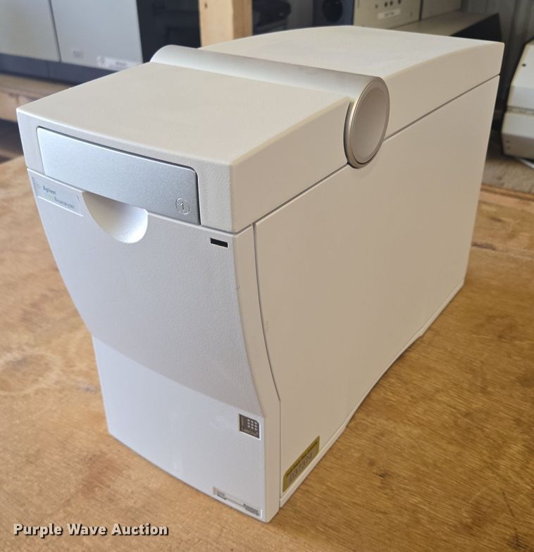 image for item ER5412 Agilent 2100 bioanalyzer system