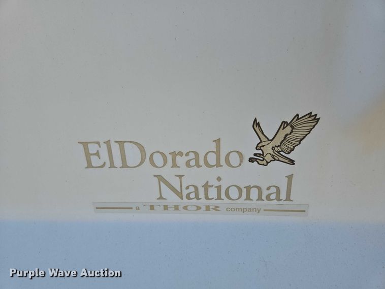 image for item ER5416 2010 Ford E450 Super Duty shuttle bus