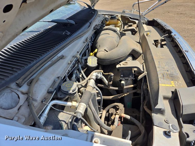 image for item ER5416 2010 Ford E450 Super Duty shuttle bus