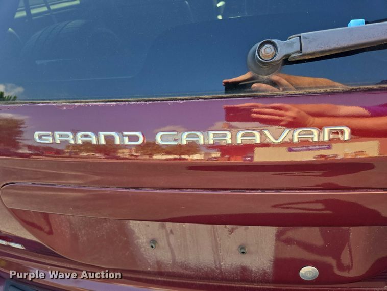 image for item ER5417 2002 Dodge Grand Caravan handicap accessible van