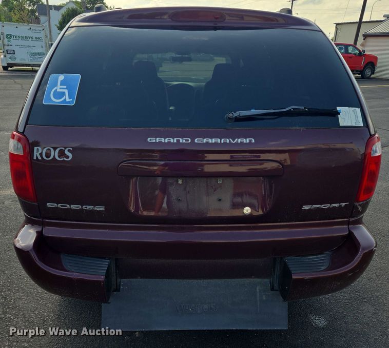 image for item ER5417 2002 Dodge Grand Caravan handicap accessible van