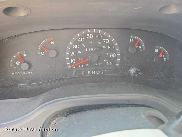 image for item ER5418 2003 Ford E450 Super Duty shuttle bus