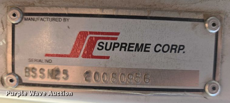 image for item ER5418 2003 Ford E450 Super Duty shuttle bus