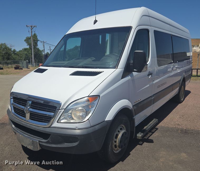 image for item ER5419 2008 Dodge Sprinter 3500 shuttle bus