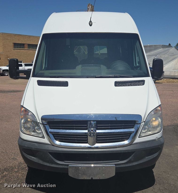 image for item ER5419 2008 Dodge Sprinter 3500 shuttle bus
