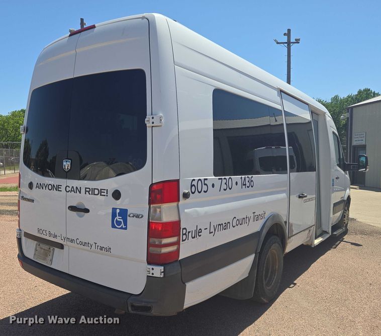 image for item ER5419 2008 Dodge Sprinter 3500 shuttle bus