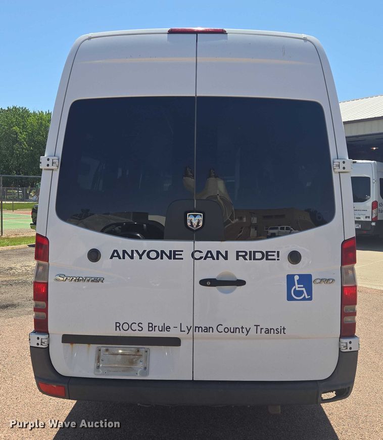 image for item ER5419 2008 Dodge Sprinter 3500 shuttle bus