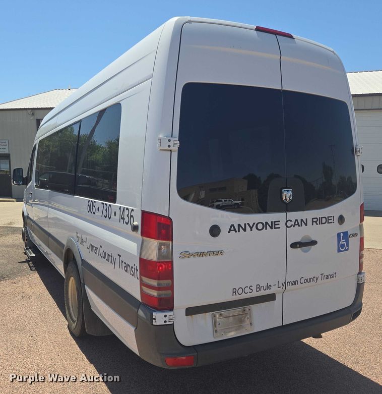 image for item ER5419 2008 Dodge Sprinter 3500 shuttle bus