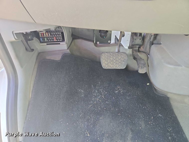 image for item ER5419 2008 Dodge Sprinter 3500 shuttle bus