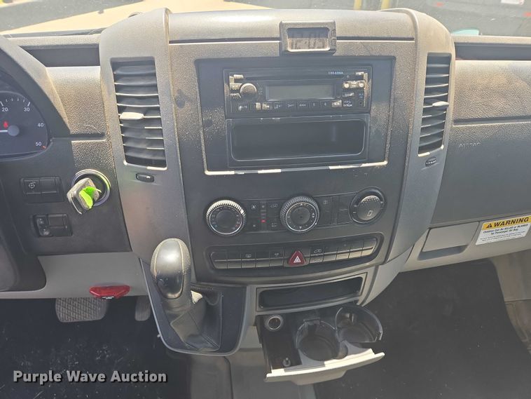 image for item ER5419 2008 Dodge Sprinter 3500 shuttle bus