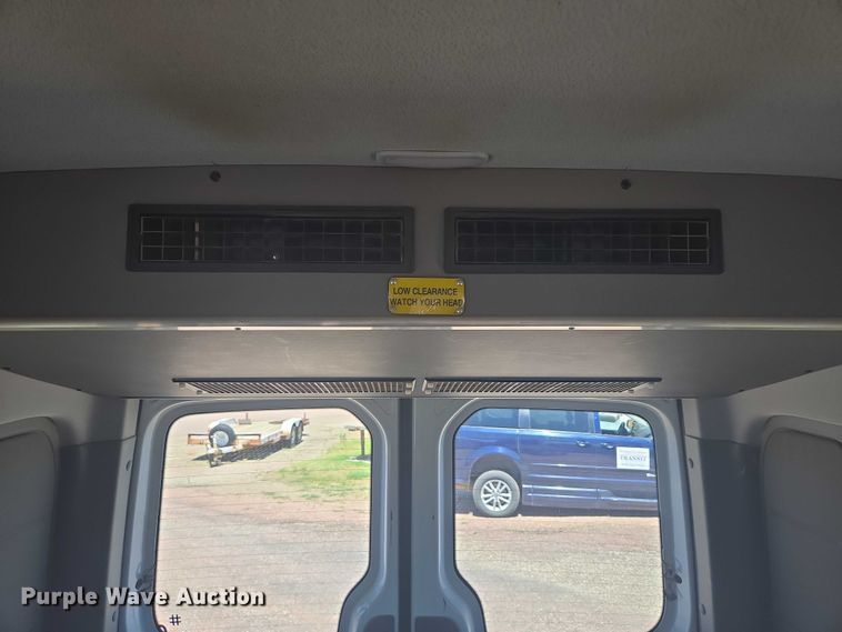 image for item ER5419 2008 Dodge Sprinter 3500 shuttle bus