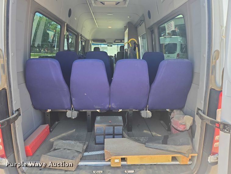 image for item ER5419 2008 Dodge Sprinter 3500 shuttle bus