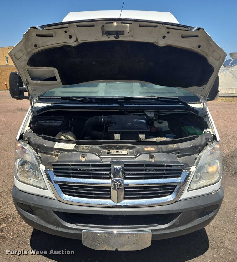 image for item ER5419 2008 Dodge Sprinter 3500 shuttle bus