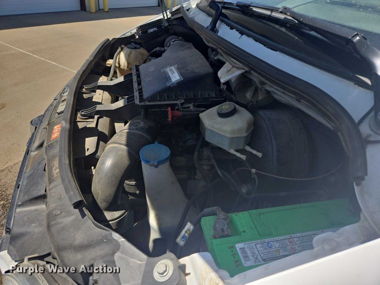 image for item ER5419 2008 Dodge Sprinter 3500 shuttle bus