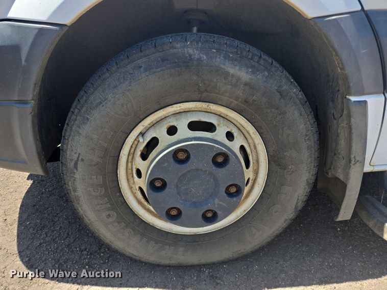 image for item ER5419 2008 Dodge Sprinter 3500 shuttle bus