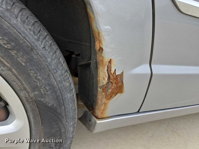 image for item ER5424 2015 Chrysler Town & Country van