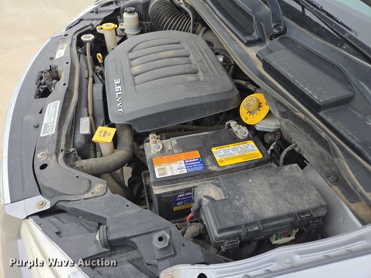 image for item ER5424 2015 Chrysler Town & Country van