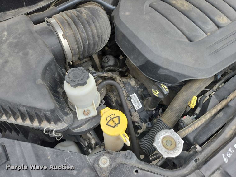 image for item ER5424 2015 Chrysler Town & Country van