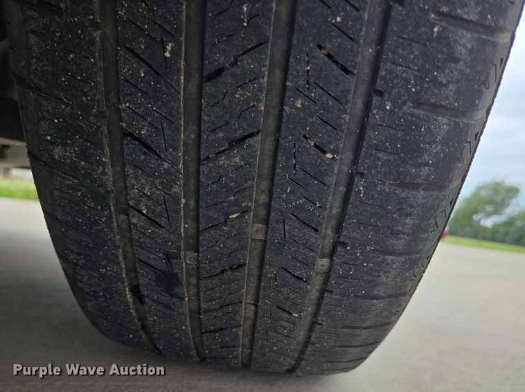 image for item ER5424 2015 Chrysler Town & Country van