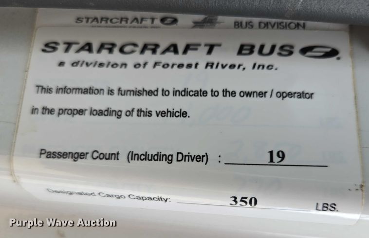 image for item ER5425 2003 Ford E450 Super Duty shuttle bus