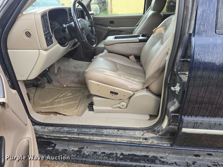 image for item ER5427 2004 Chevrolet Tahoe SUV