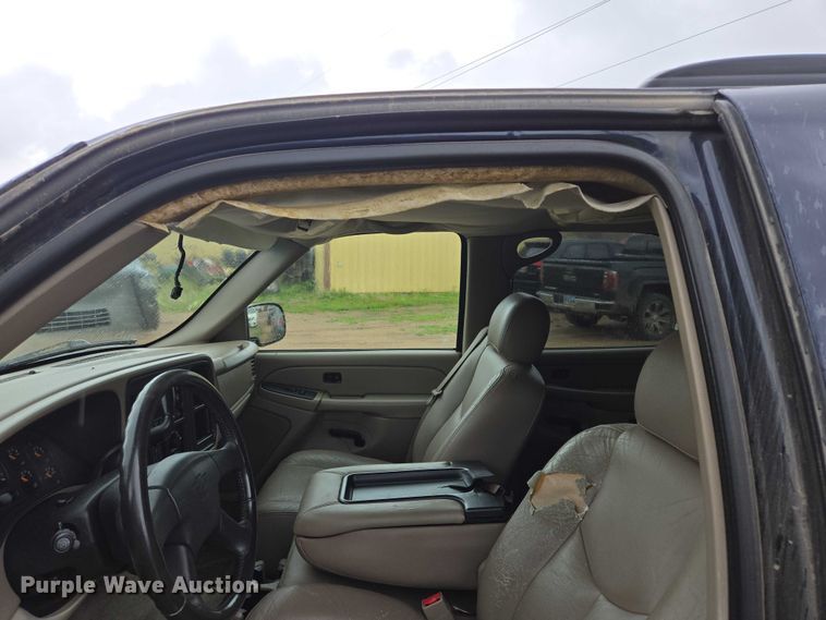 image for item ER5427 2004 Chevrolet Tahoe SUV