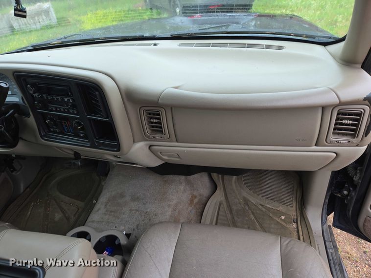 image for item ER5427 2004 Chevrolet Tahoe SUV