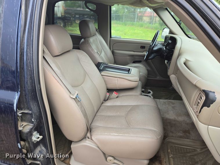 image for item ER5427 2004 Chevrolet Tahoe SUV