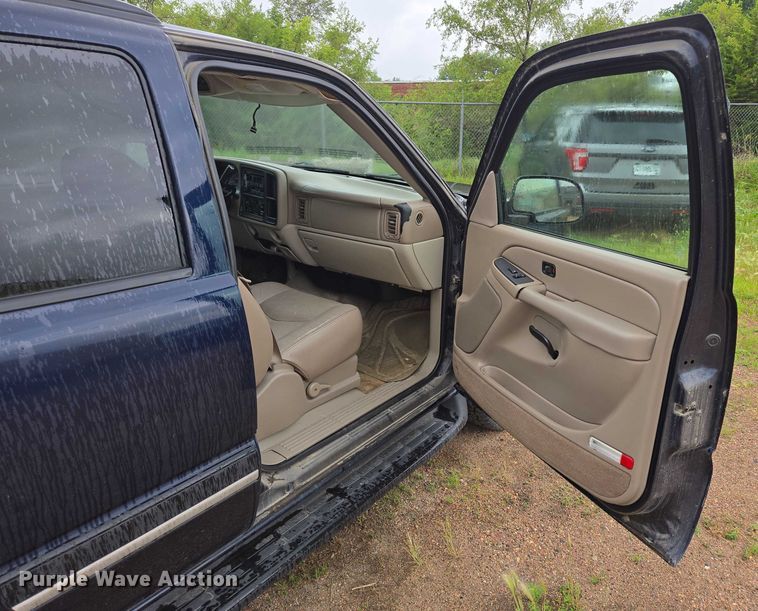 image for item ER5427 2004 Chevrolet Tahoe SUV