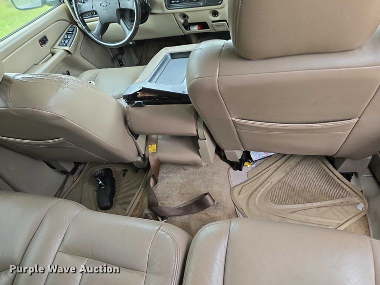 image for item ER5427 2004 Chevrolet Tahoe SUV